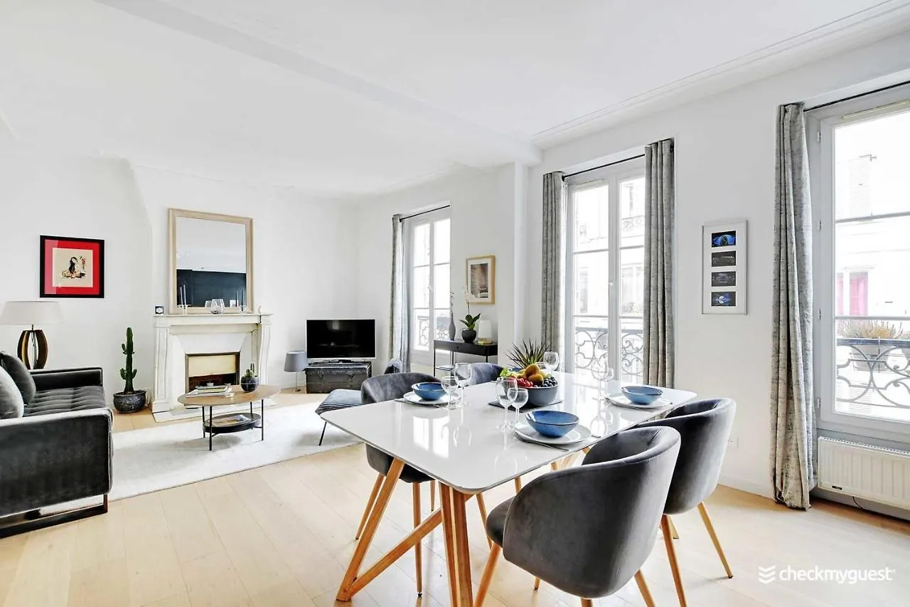 Elegant Apartment - 1Br-4P - Les Batignolles Paris